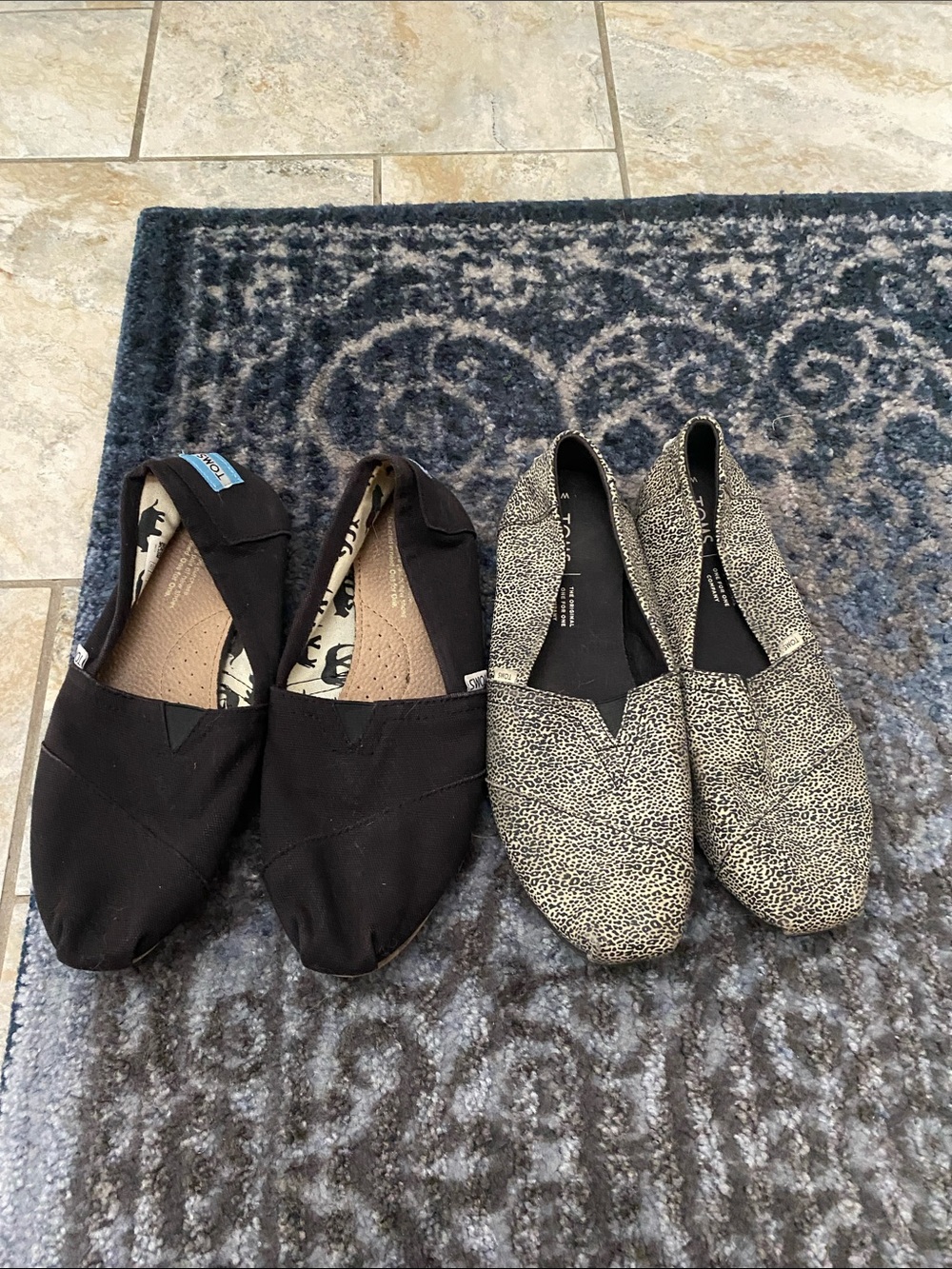 Pair of toms 2 Black Canvas Slip-On Shoes & leopard Gray Slip-Ons